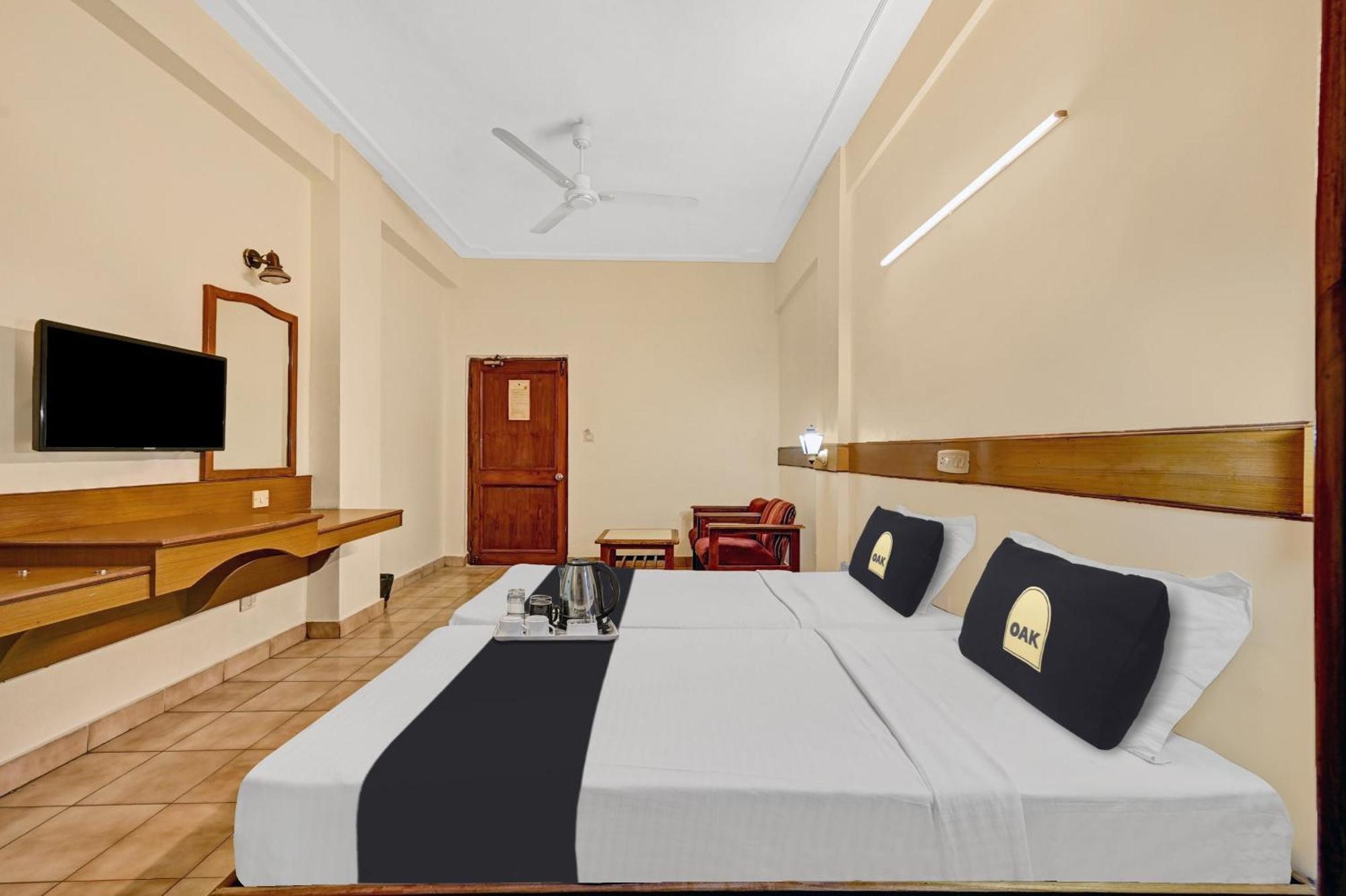 Super Townhouse Oak Hotel Belsons Taj Mahal Secundurabad Dış mekan fotoğraf